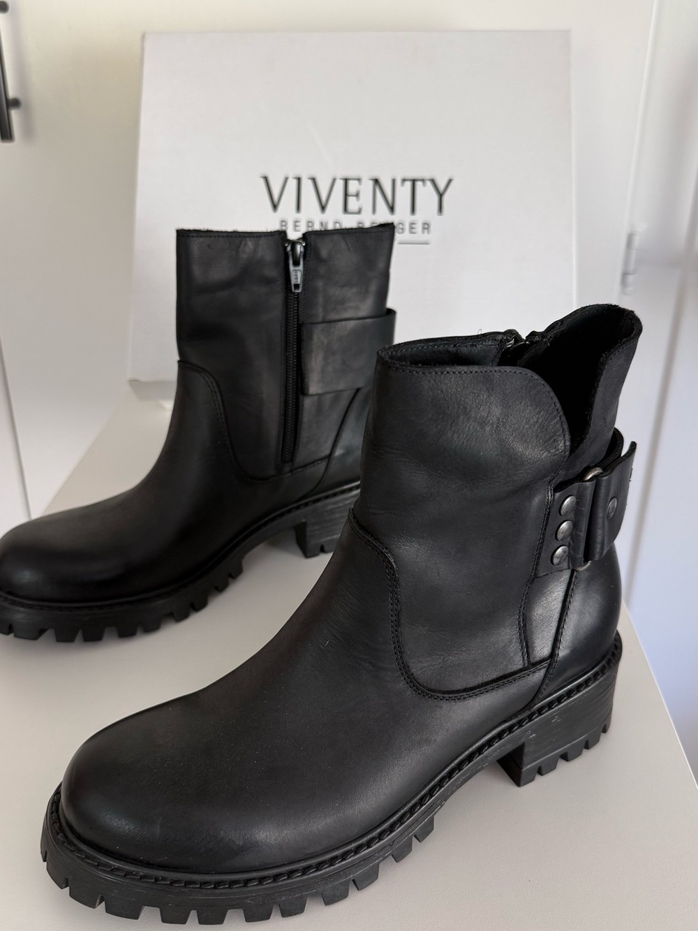 NEW Viventy Bernd Berger Vintage Leather Lug Sole Ankle Boots with Side Buckle